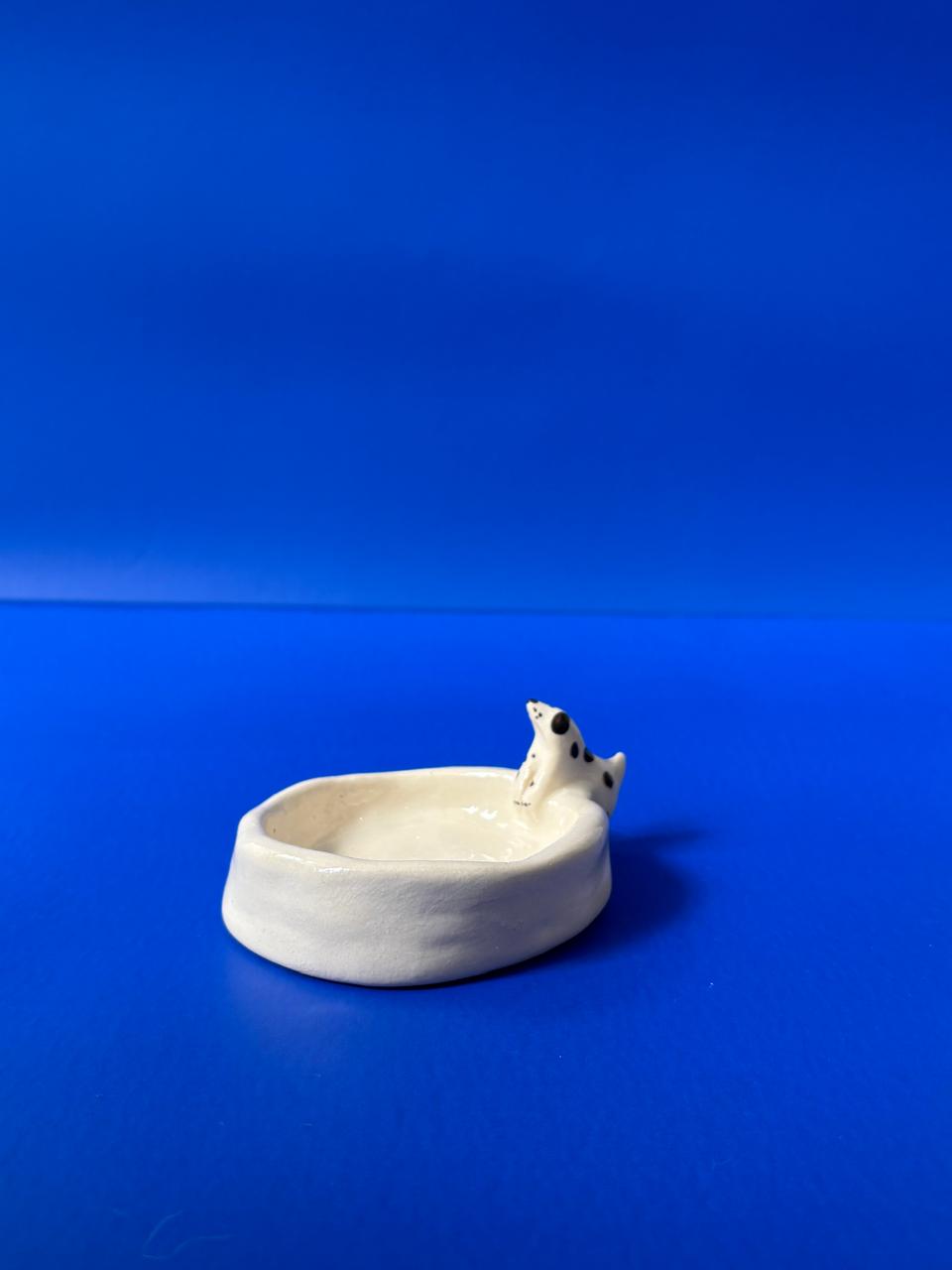 Cenicero perrito asomado X Aburrida 2014